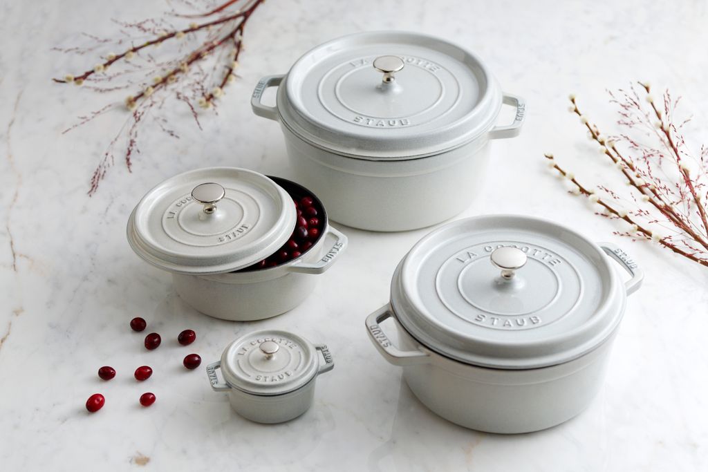 Staub Round Cocotte - 20cm White Truffle image 3