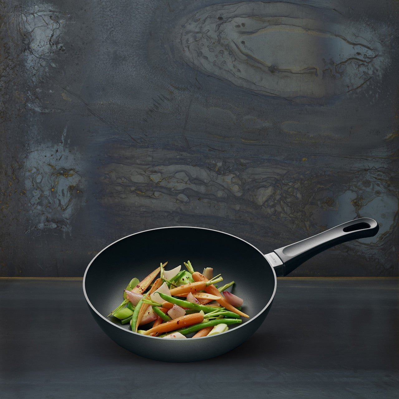 Scanpan Classic Induction Fry Pan/Wok 24cm image 2