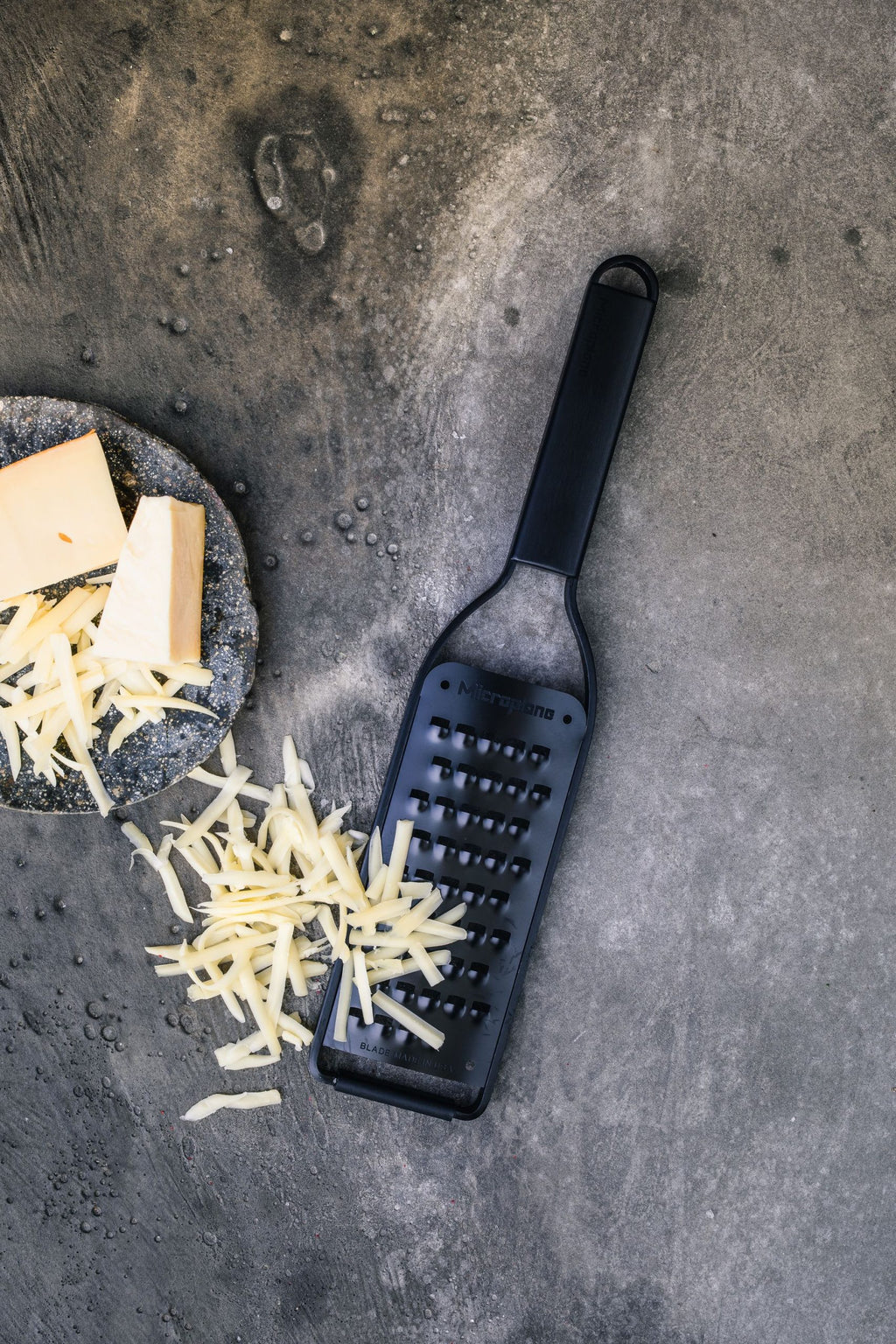 Microplane Black Sheep Extra Coarse Grater image 3