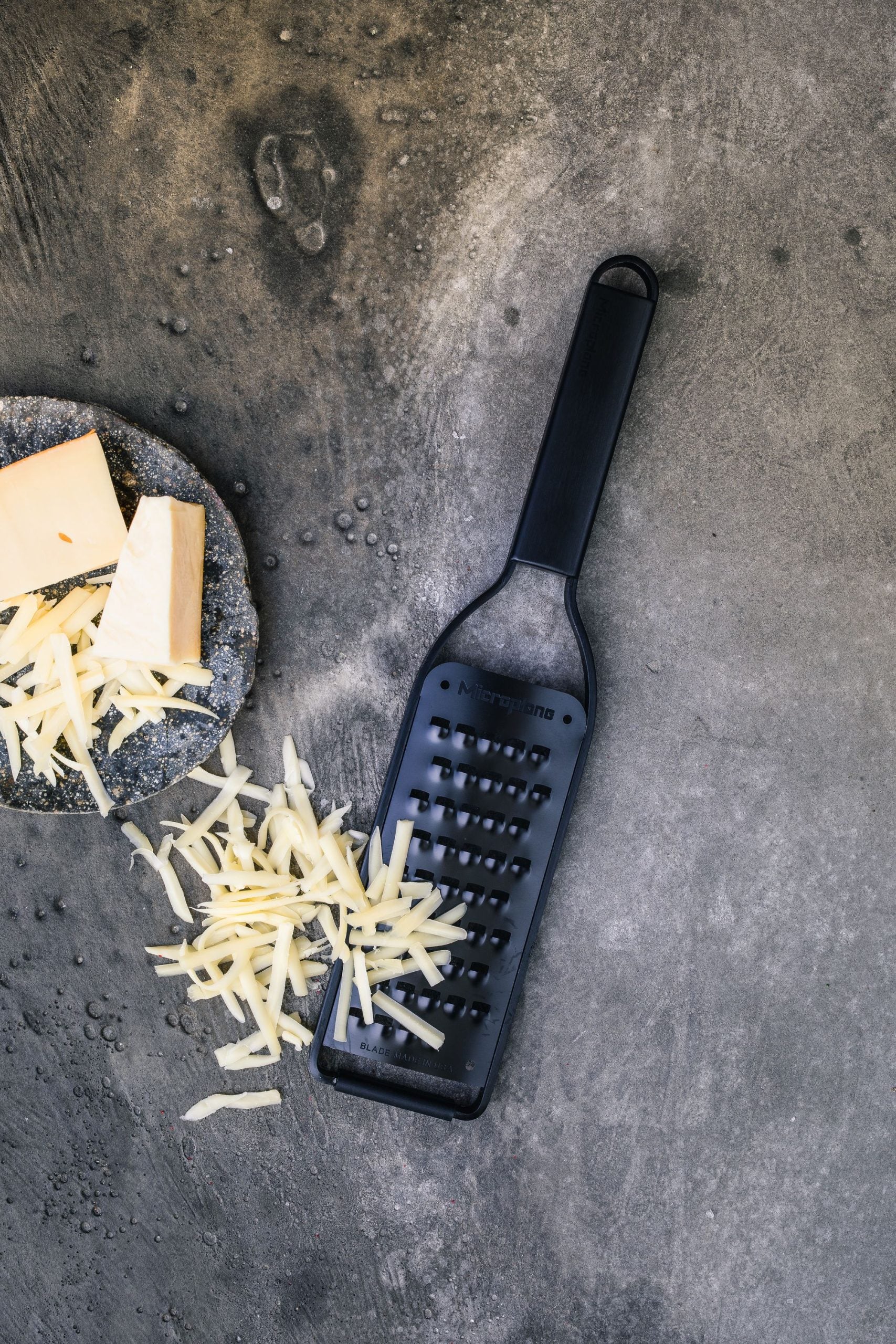 Microplane Black Sheep Extra Coarse Grater image 3