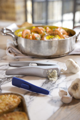 Zyliss Garlic Press Susi 3 With Cleaner image 1