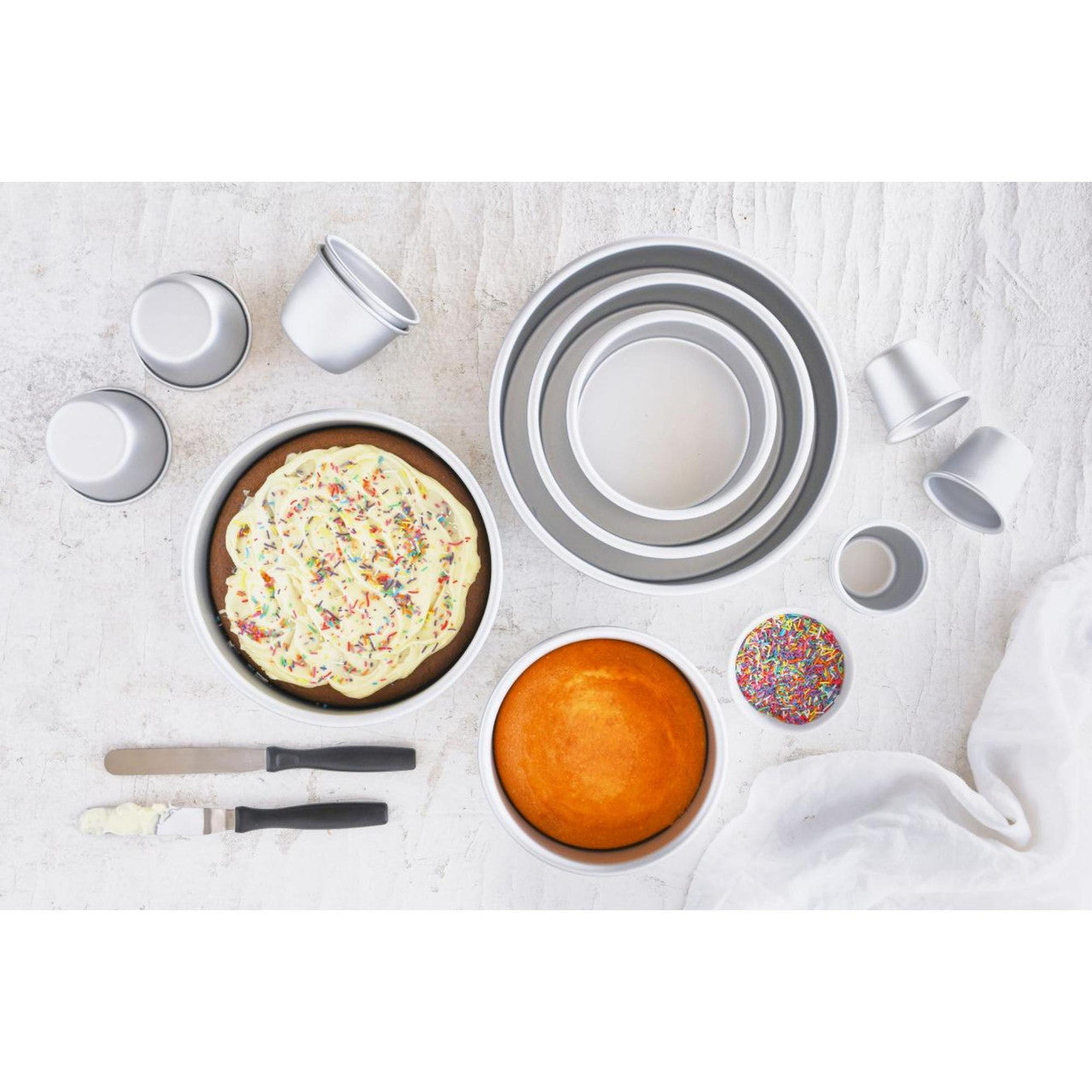 Bakemaster Silver Anodised Round Cake Pan 12.5 x 7.5cm image 2