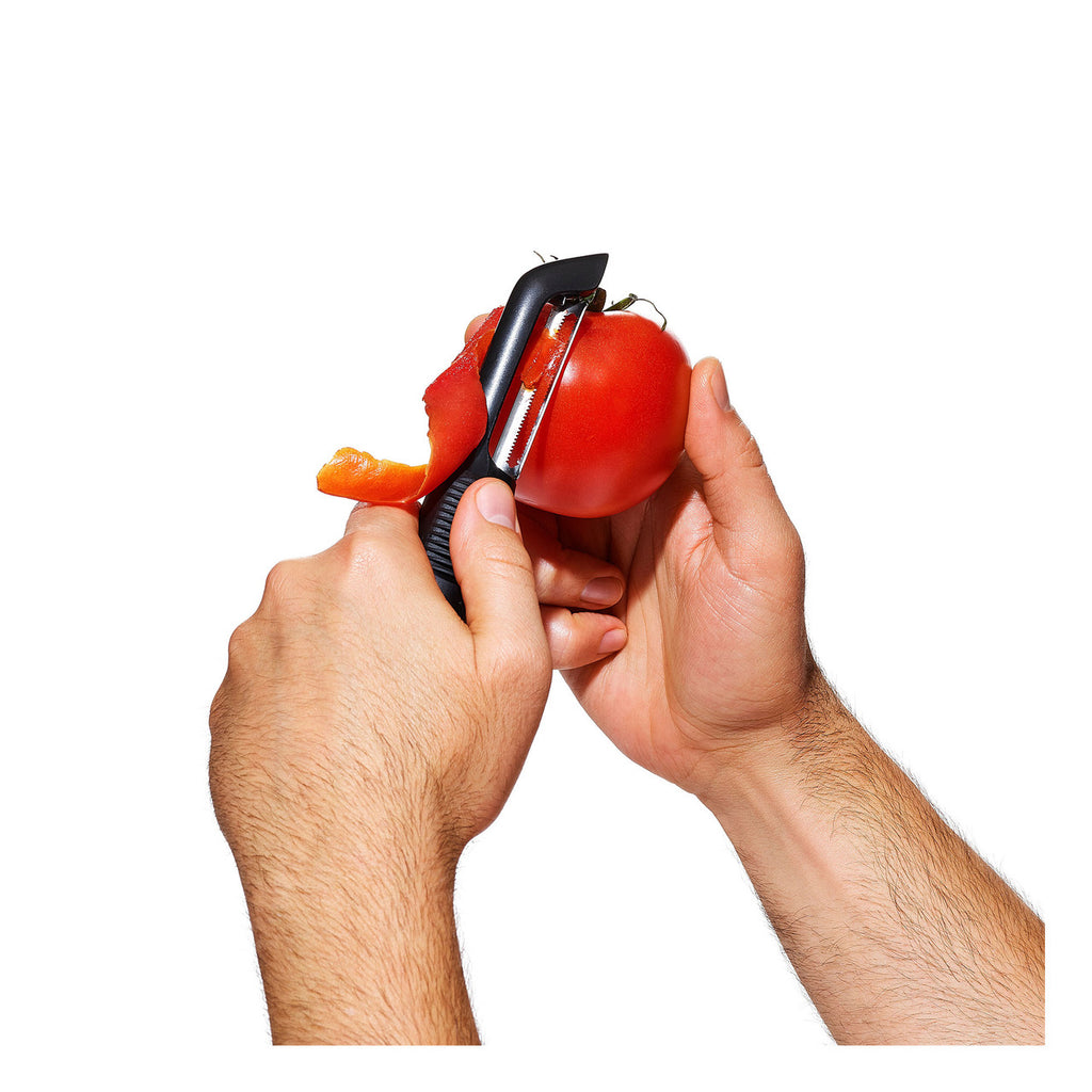 Oxo Serrated Peeler image 3