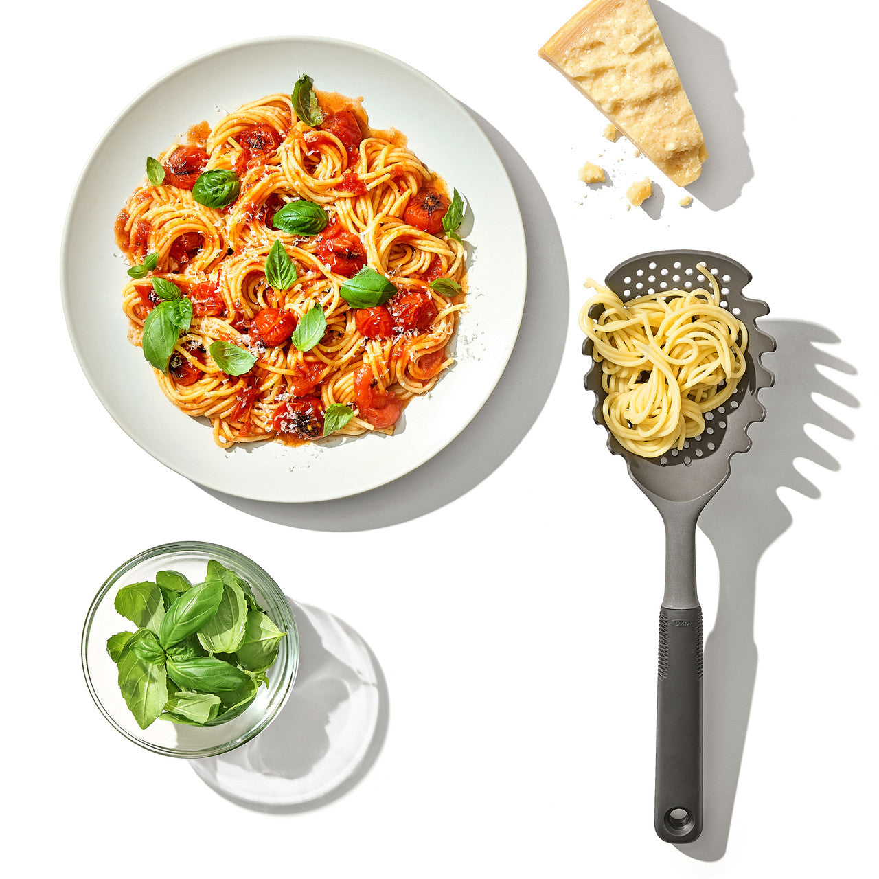Oxo Pasta Scoop Strainer image 4