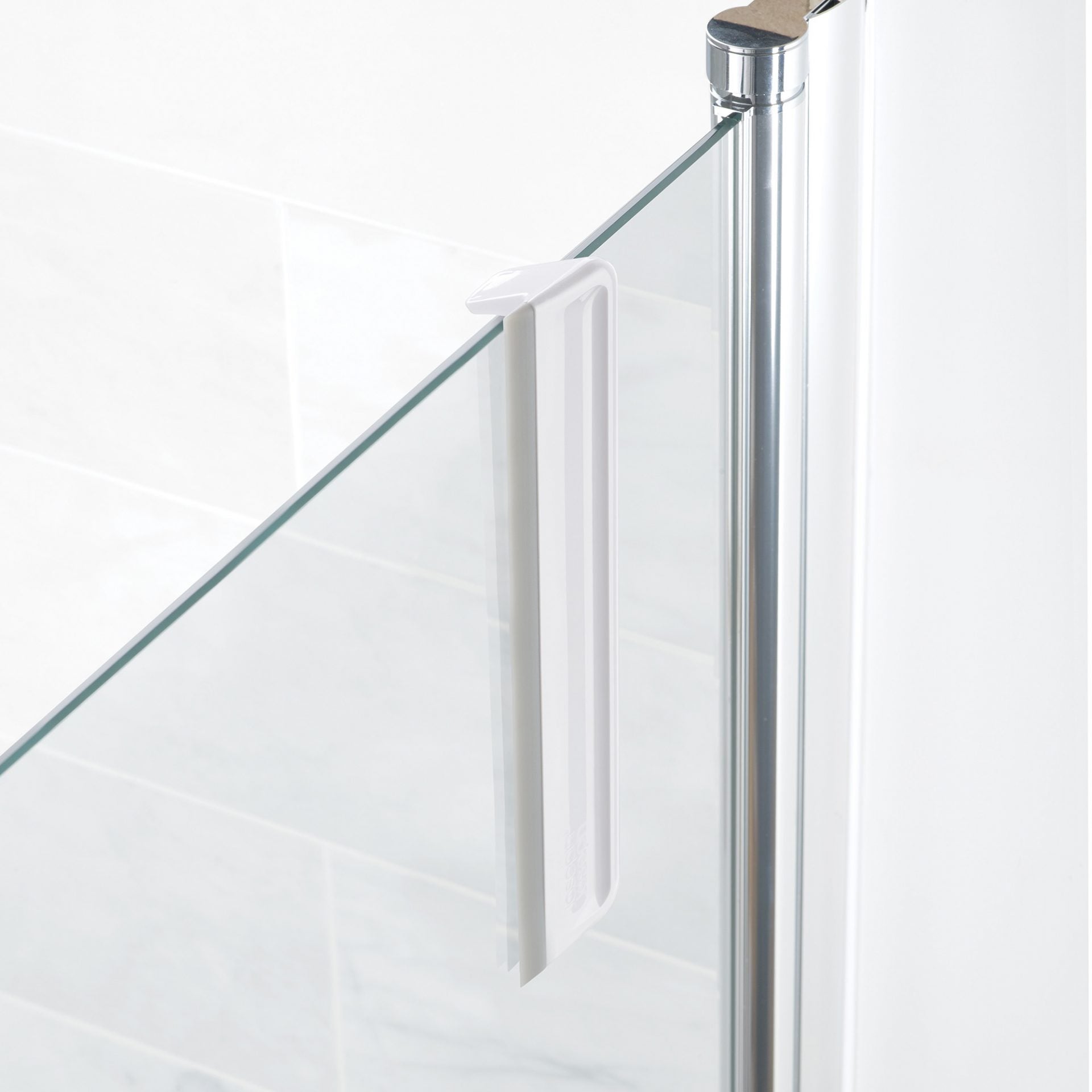 Joseph Joseph Compact Shower Squeege image 3