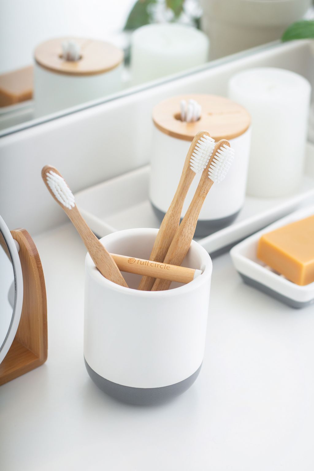 Full Circle Pick Me Up Cotton Bud Canister image 2