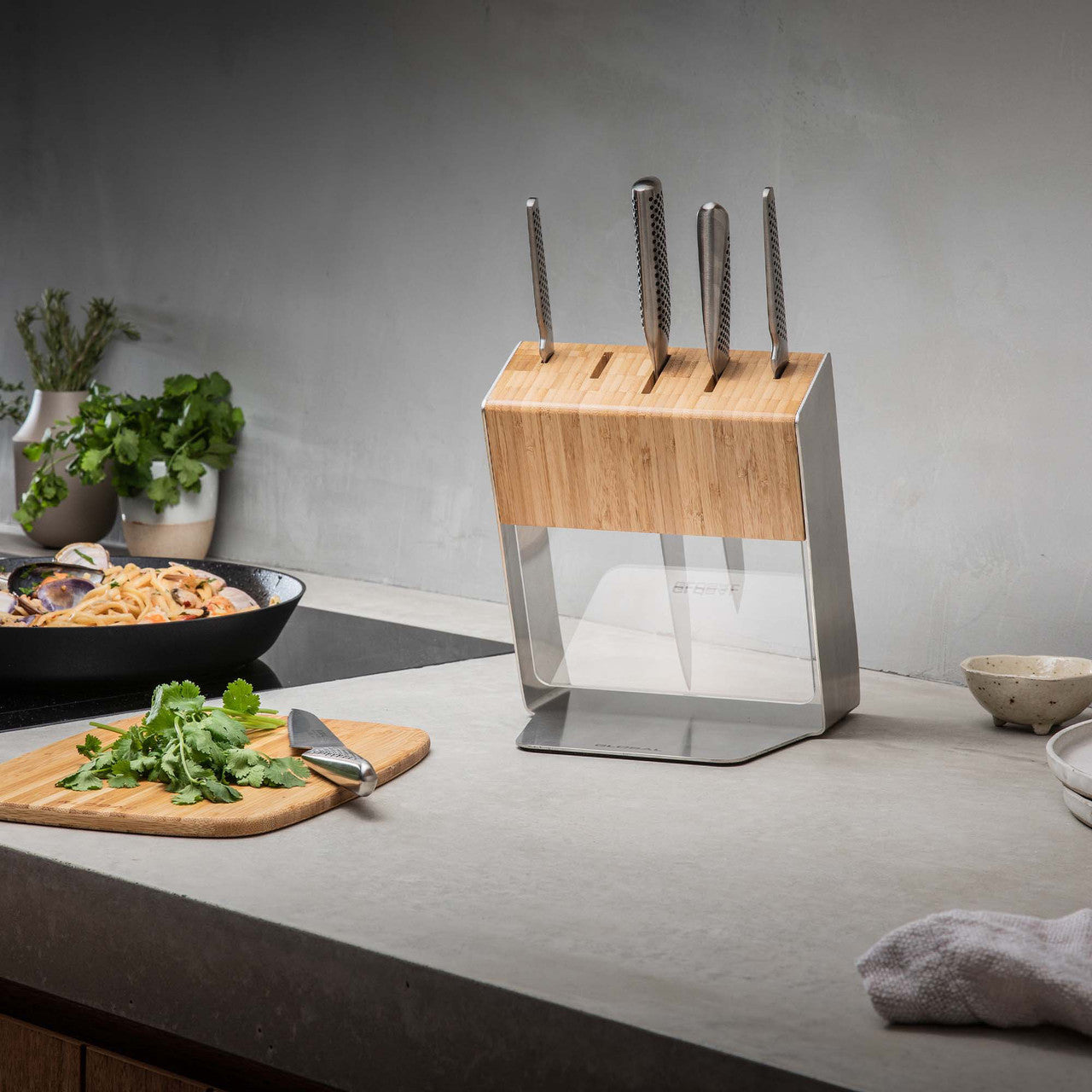 Global Katana 6pc Knife Block - Bamboo image 2