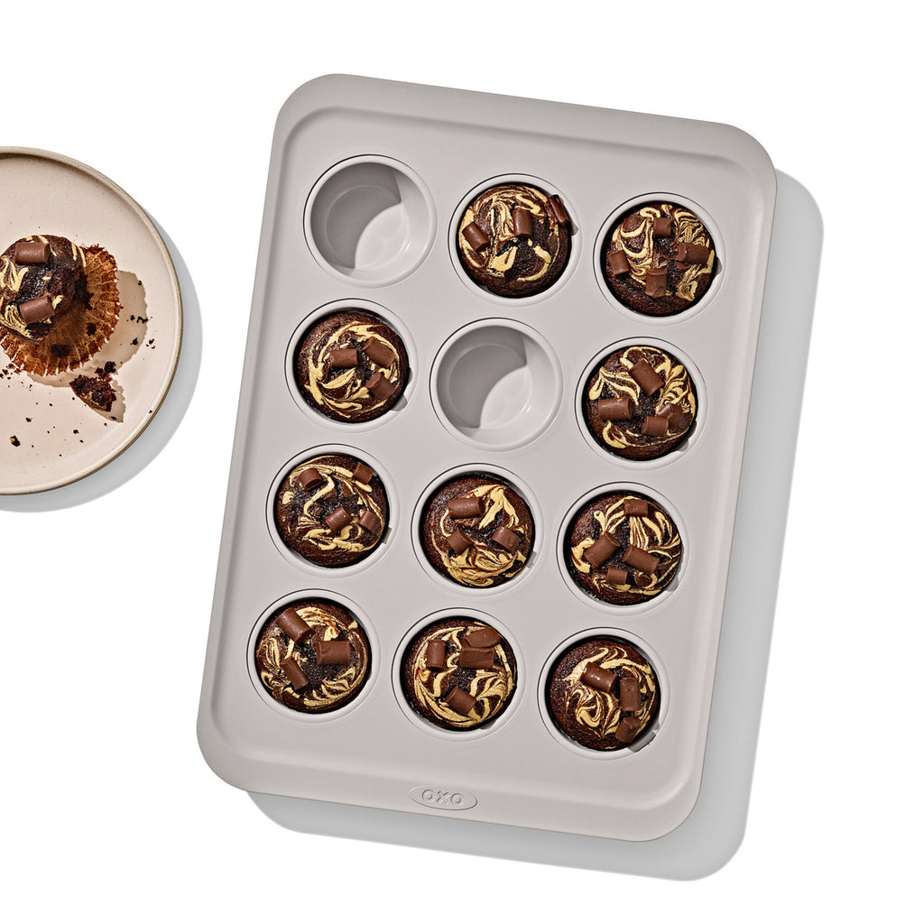 Oxo Good Grips 12-Cup Muffin Pan image 3