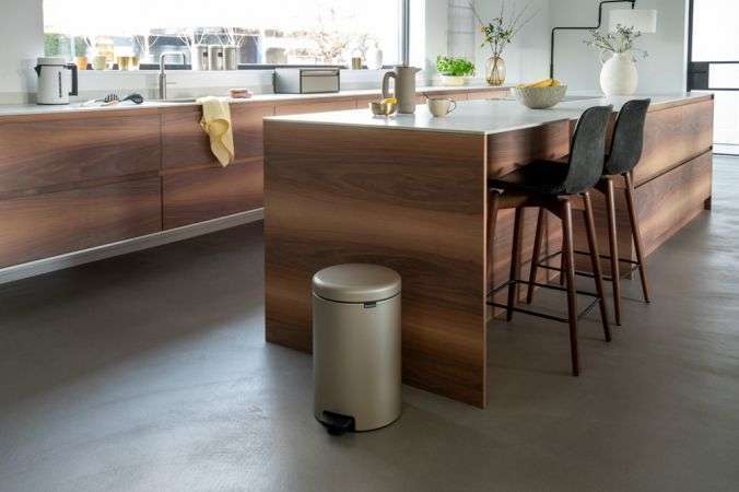 Brabantia Newicon Pedal Bin 20 Litre - Metallic Gold image 1