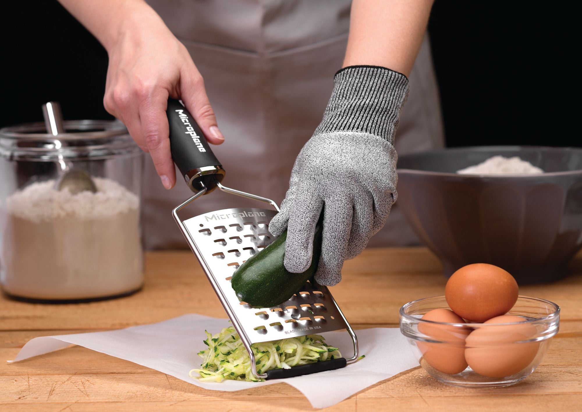 Microplane Cut Resistant Glove image 2