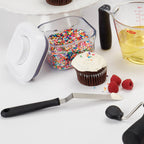 Oxo Cupcake Icing Knife image 3