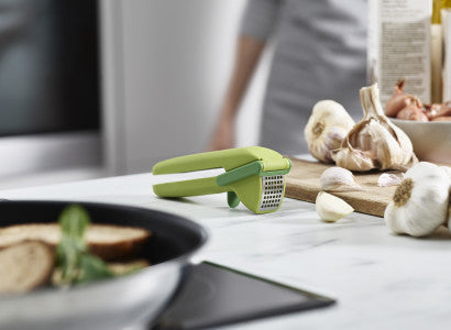 Joseph Joseph Cleanforce Garlic Press image 5
