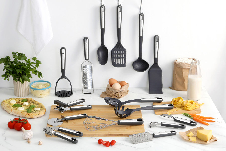 Wiltshire Aspire Pasta Spoon