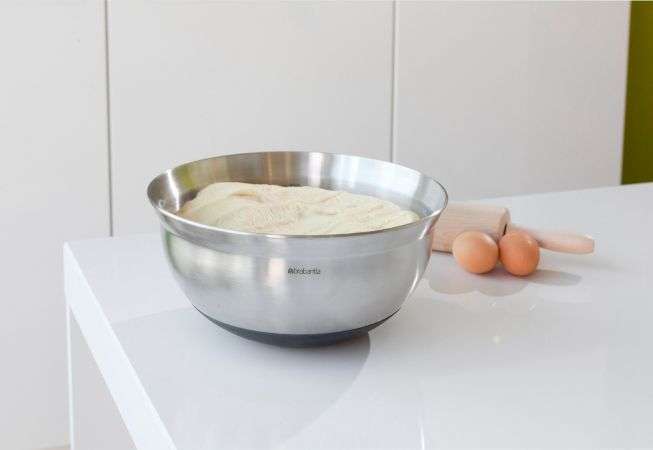 Brabantia Mixing Bowl 3.0 Litre - Matt Steel / Black image 2