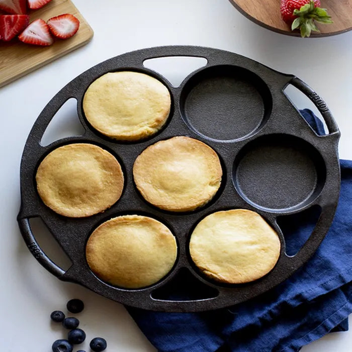 Lodge Mini Cake Pan 31.5x29cm image 2