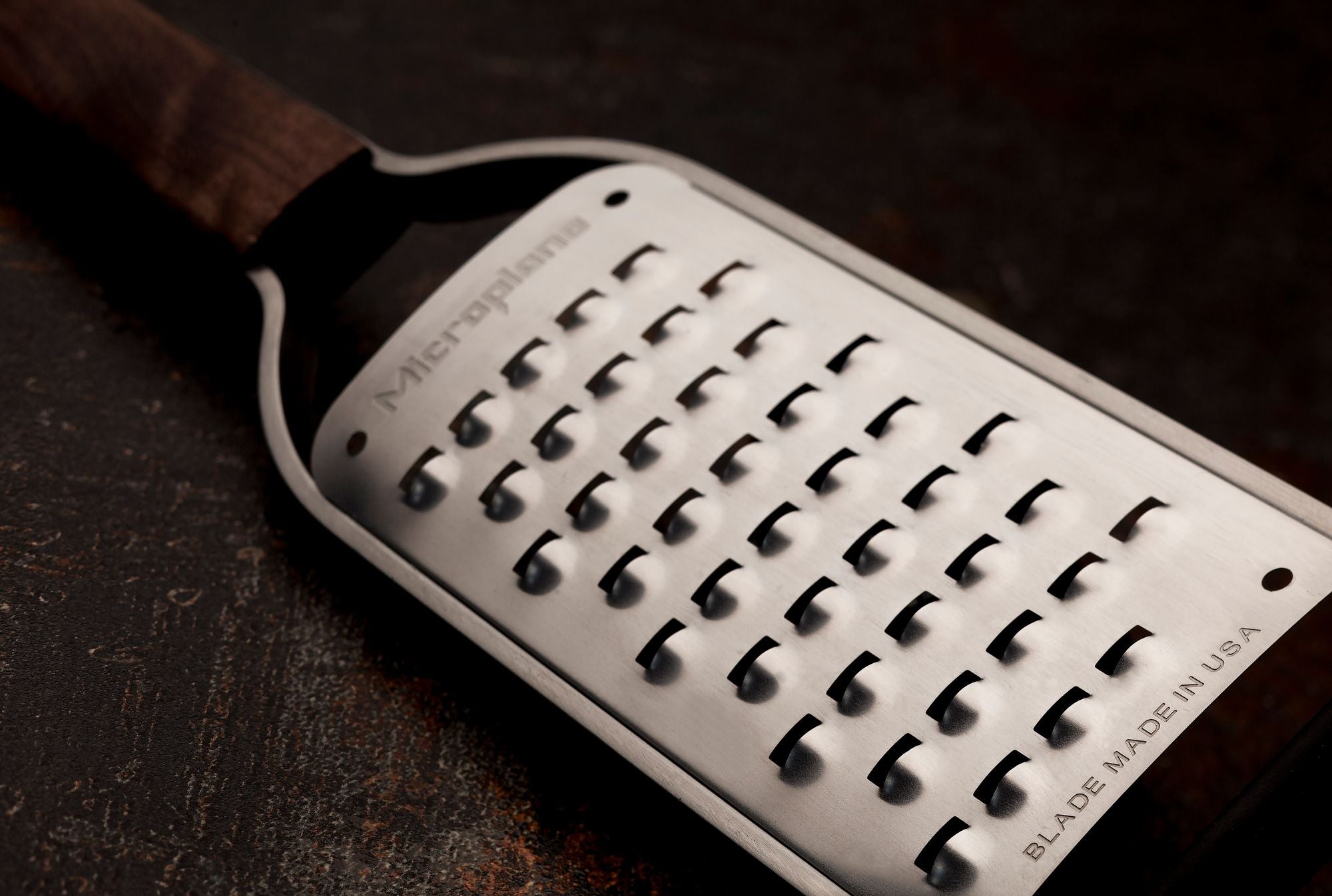 Microplane Master Series Extra Coarse Grater image 1
