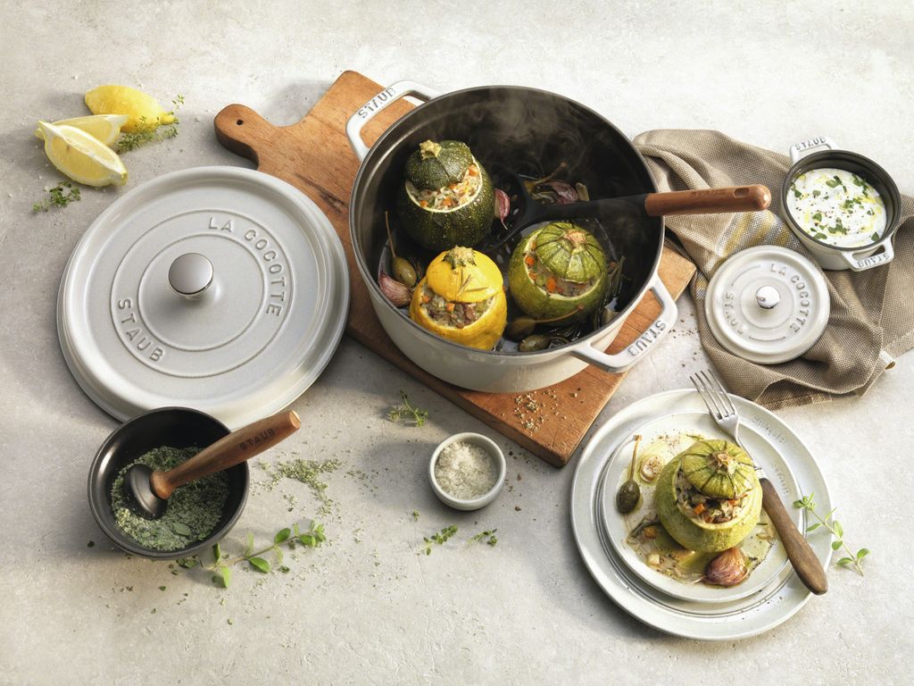 Staub Round Cocotte - 20cm White Truffle image 2