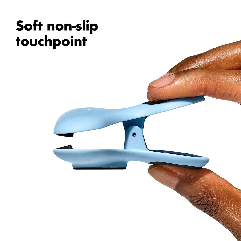 OXO Good Grips Magnetic Heavy-Duty Clips ? 4 Piece image 2