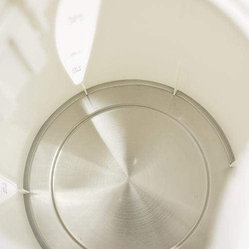 Sheffield 1.7L White Plastic Kettle image 6