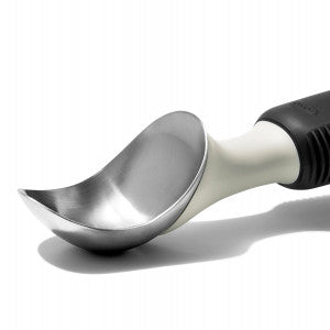 OXO Goodgrips Classic Ice-Cream Scoop image 2