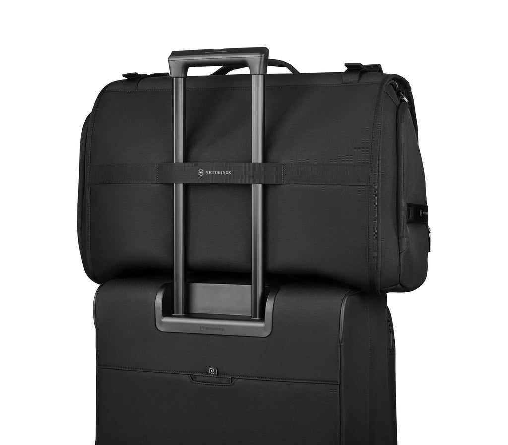 Victorinox Crosslight Garment Bag Black - 45L image 2
