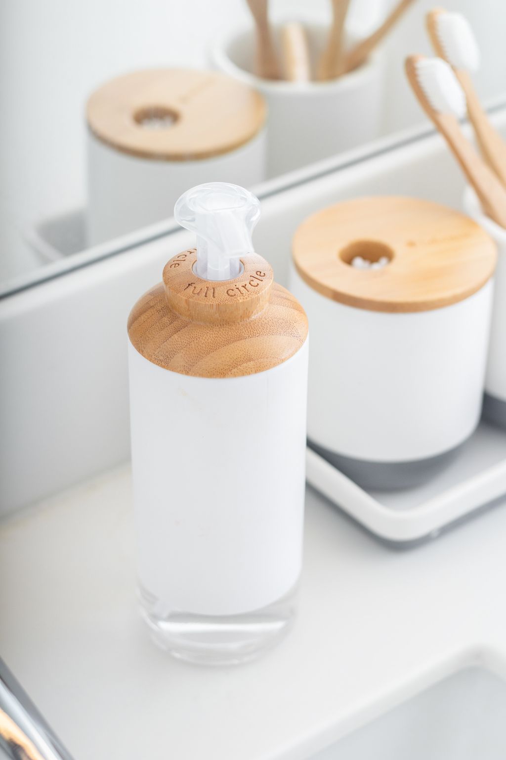 Full Circle Pick Me Up Cotton Bud Canister image 8