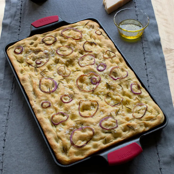 Lodge Baking Pan with Silicone Grips 39x26.5cm image 2