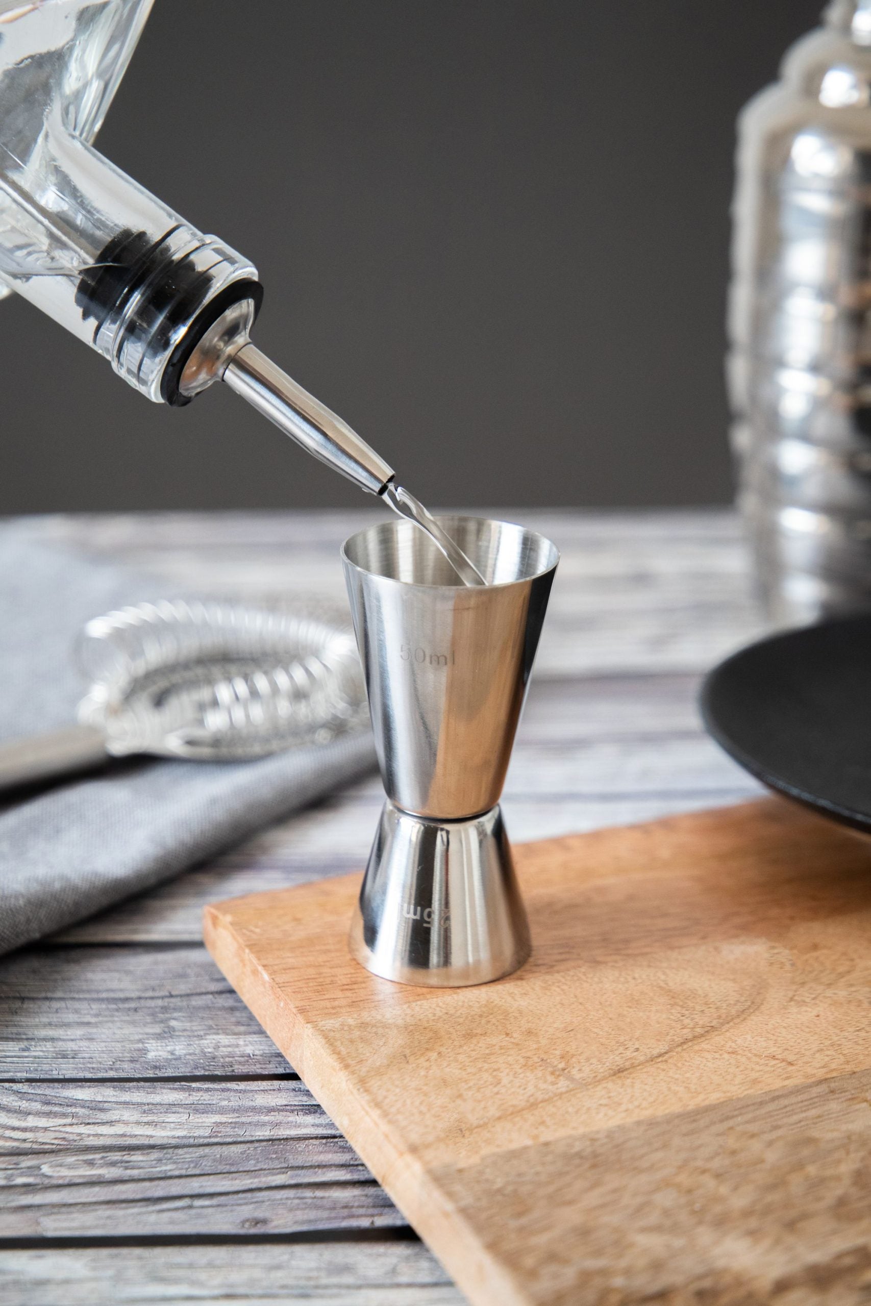 BarCraft Stainless Steel Dual Spirit Measure Cup image 4