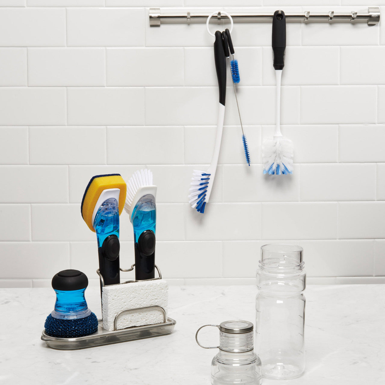 OXO Water Bottle Cleaning Set image 4