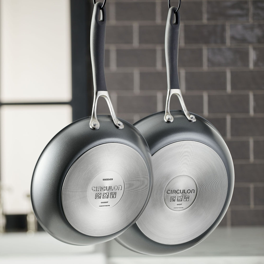 Circulon ScratchDefense A1 Nonstick Induction Skillet Twin Pack 21.5/25.4cm image 1