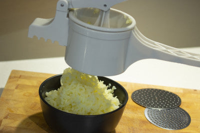 Cuisena Potato Ricer With 3 S/S Discs image 7
