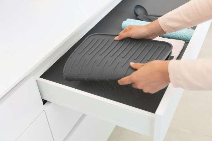 Brabantia Silicone Dish Drying Mat Dark Grey image 2