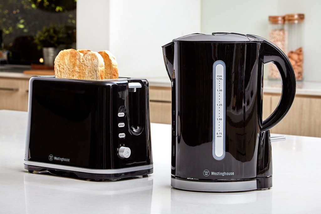 Westinghouse 2 Slice Toaster, Black Plastic image 5