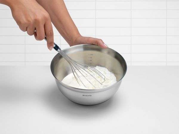 Brabantia Mixing Bowl 1.6 Litre - Matt Steel / Black image 1