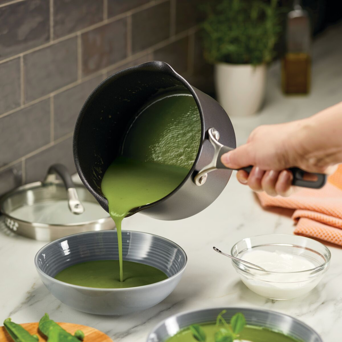 Circulon ScratchDefense A1 Nonstick Induction Open Milkpan 14cm/0.9L image 1